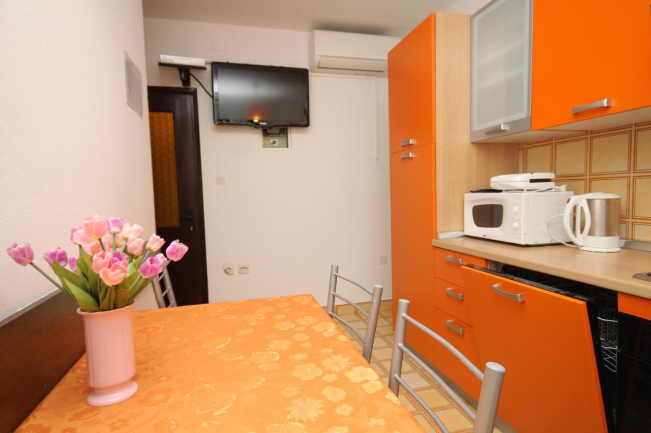 Apartments With A Parking Space Novigrad - 7108 Экстерьер фото